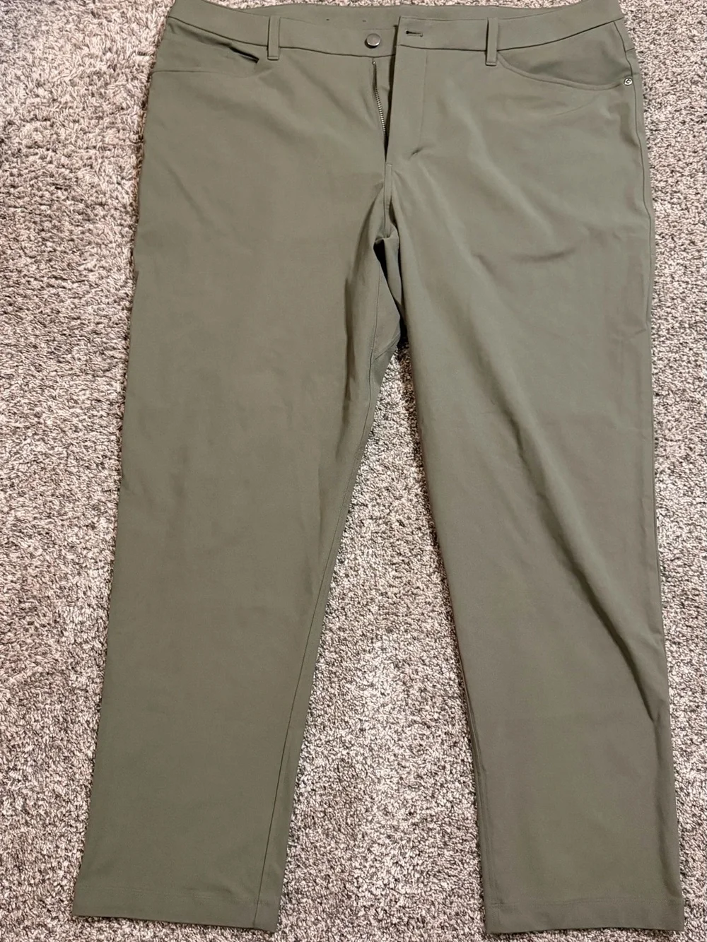 lululemon athletica Men's Olive Cargo Pants